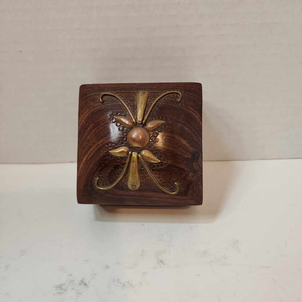 Vtg Brass Accents Wooden Trinket, Jewelry, Keepsake Box 3"x3"x2.5" Hinged India
